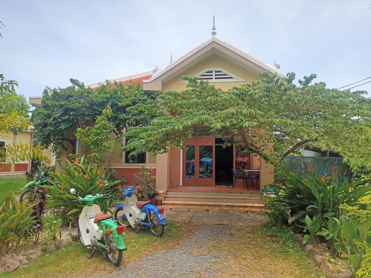 Karma Traders Kampot Hostel Екстериор снимка