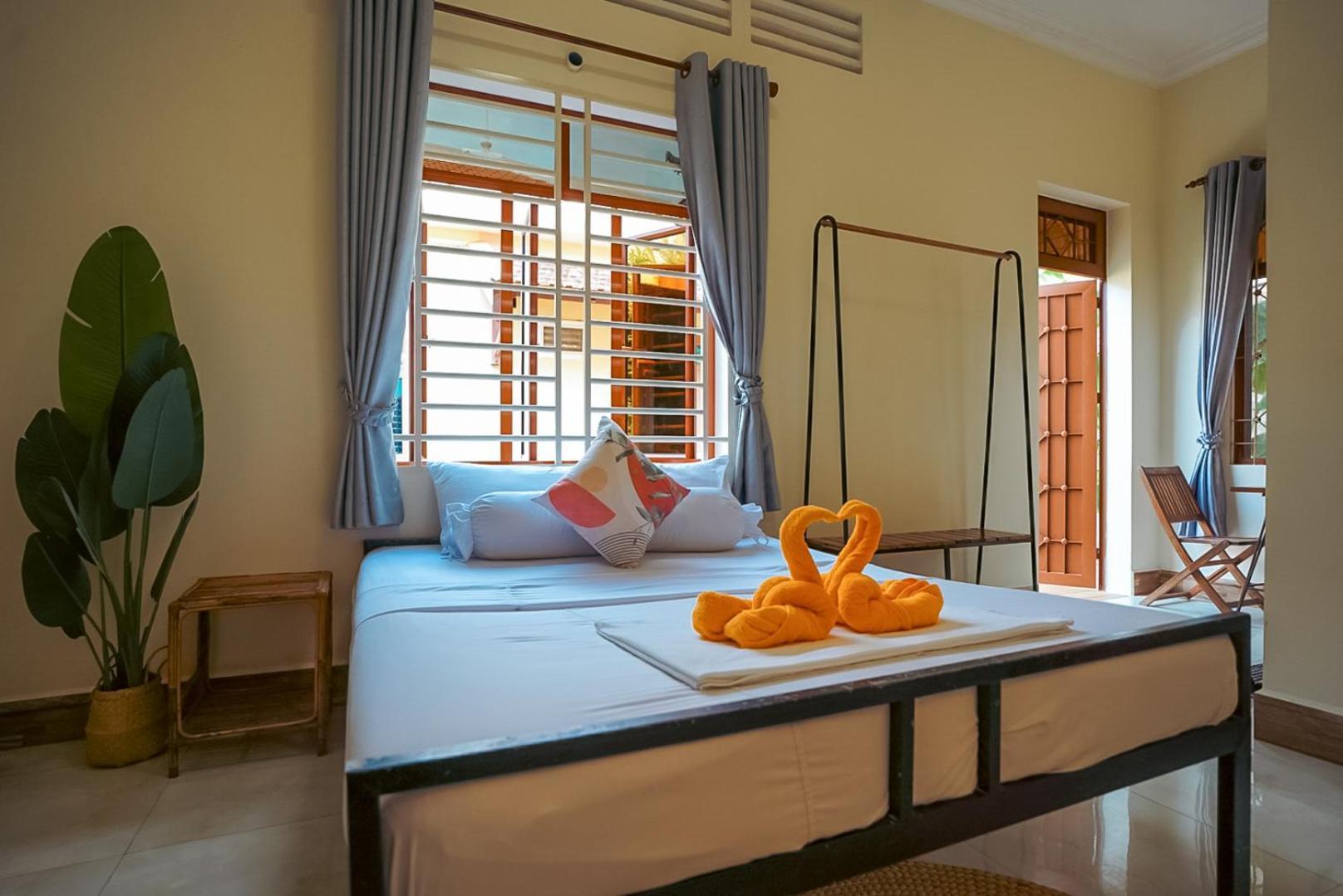 Karma Traders Kampot Hostel Екстериор снимка